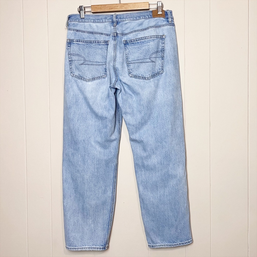 American Eagle 90s Low-Rise‎ Straight Jeans 12 SHORT Faded Light Wash Denim - Picture 4 of 9